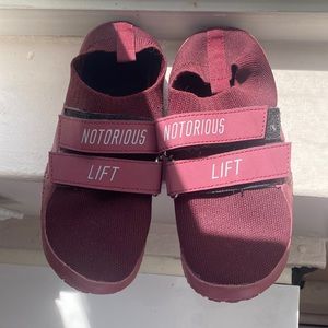 Notorious Lift Maroon deadlift slippers size 7